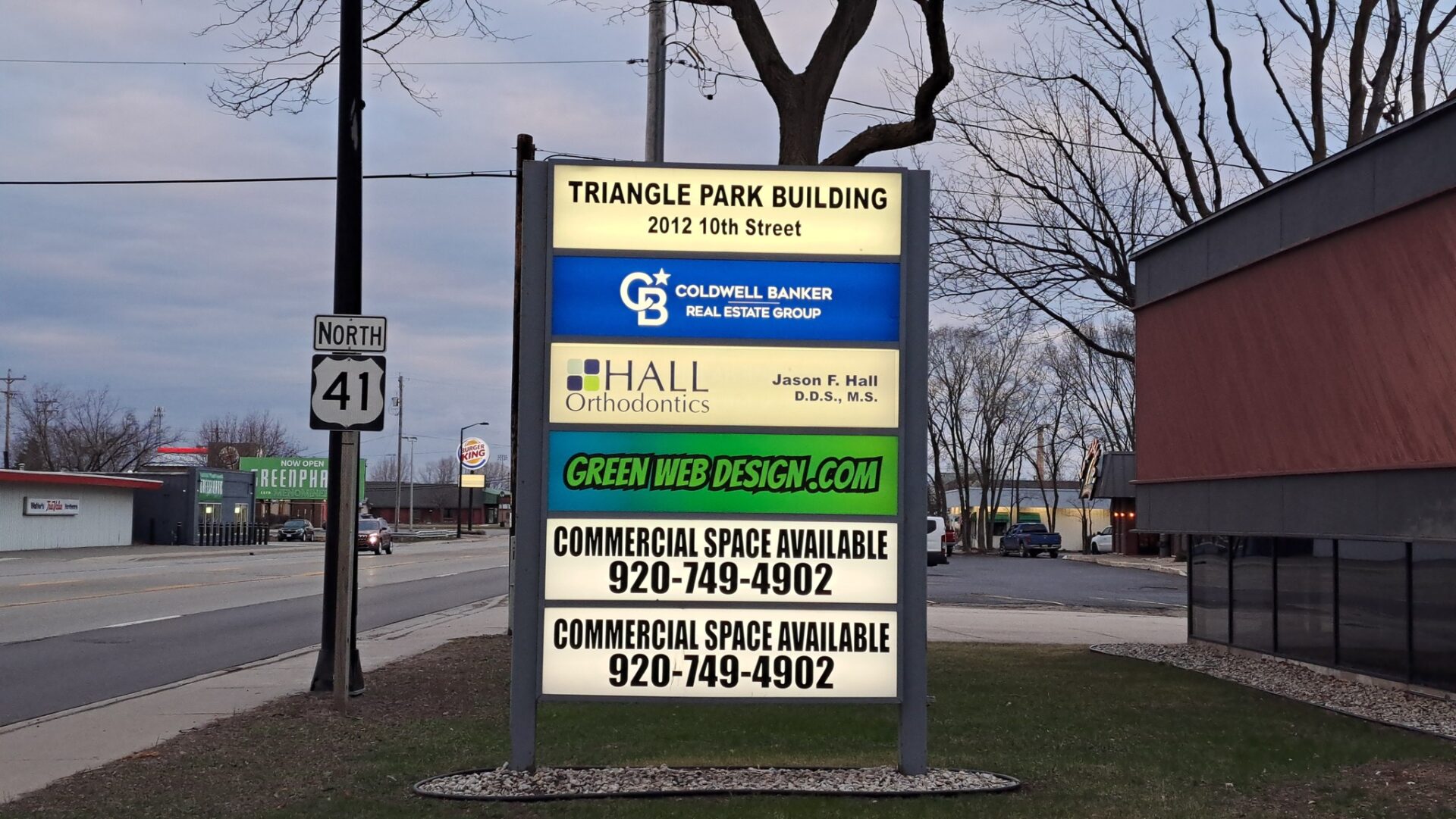 Business Directory for the Triangle Park Building in Menominee, MI